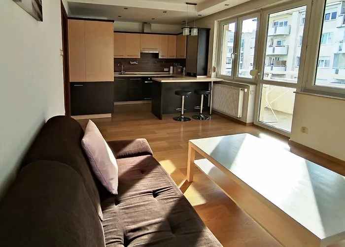 Apartament F&J #12